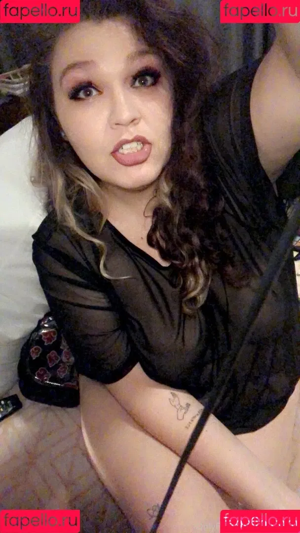 kkb00182 Onlyfans Photo Gallery 