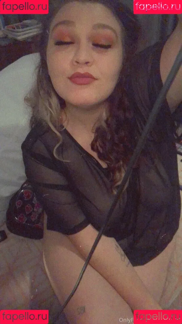 kkb00182 Onlyfans Photo Gallery 