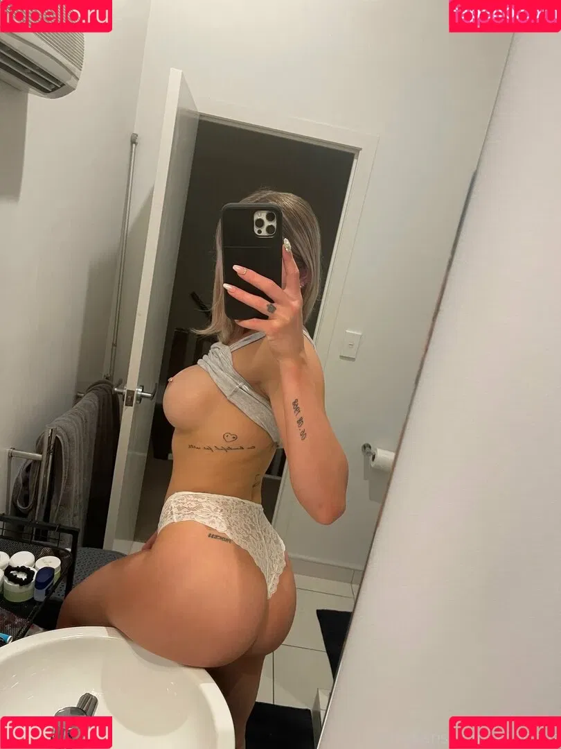 arianaus Onlyfans Photo Gallery 