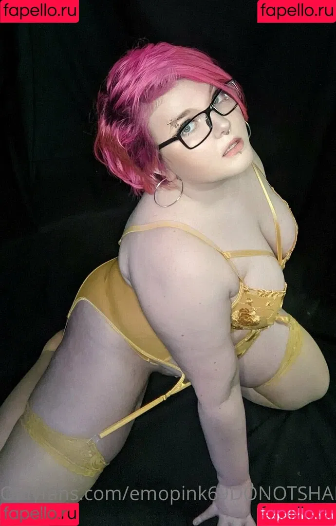 emopink69 Onlyfans Photo Gallery 