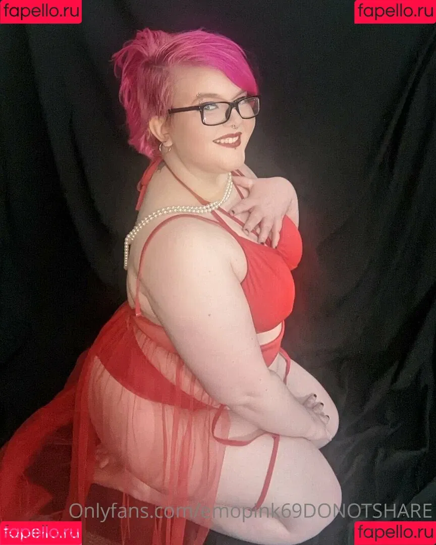 emopink69 Onlyfans Photo Gallery 