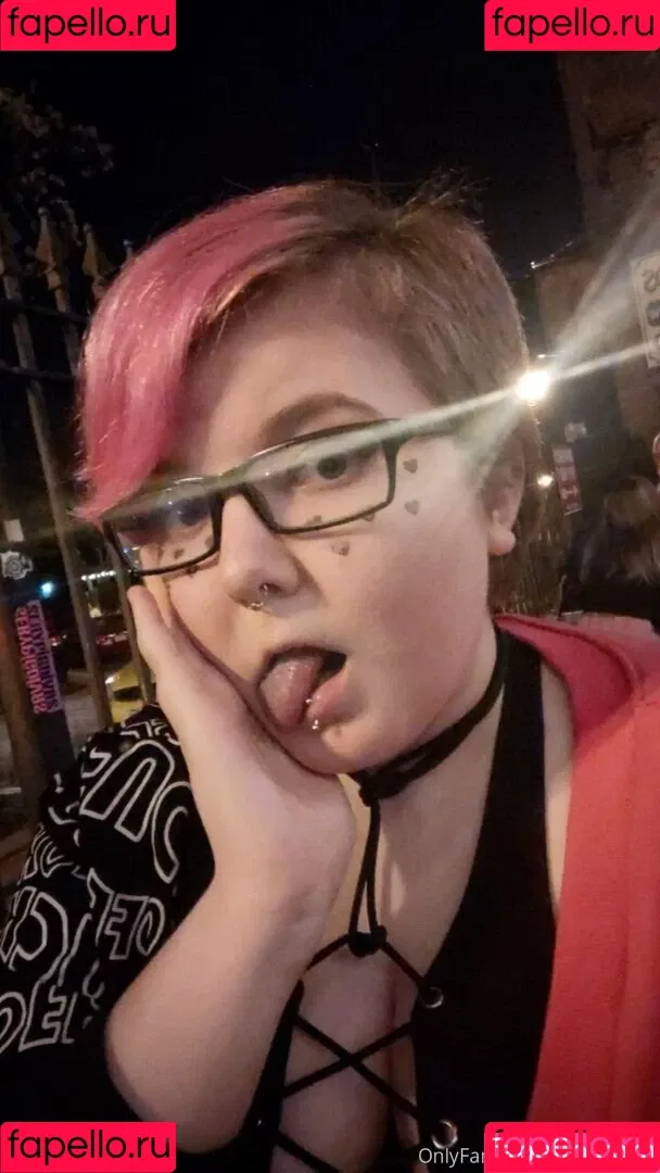 emopink69 Onlyfans Photo Gallery 