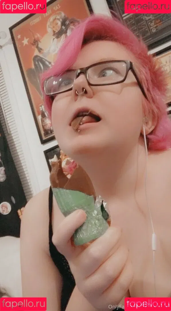 emopink69 Onlyfans Photo Gallery 