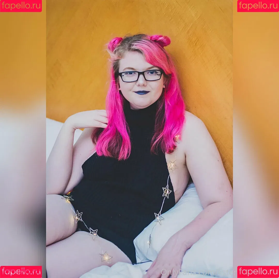 emopink69 Onlyfans Photo Gallery 