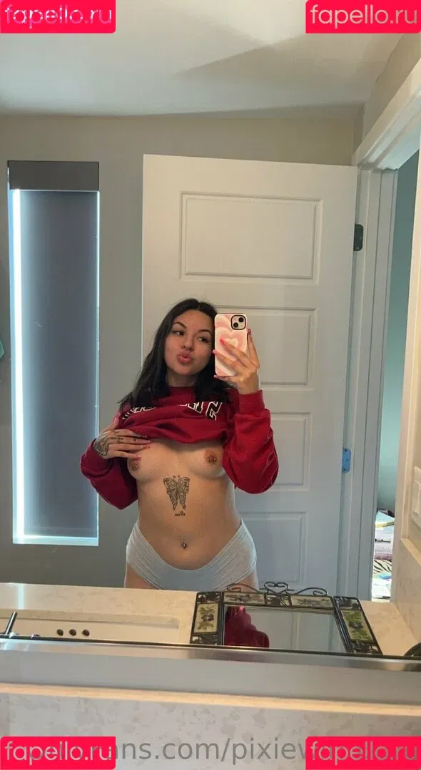pixiewinn222 Onlyfans Photo Gallery 