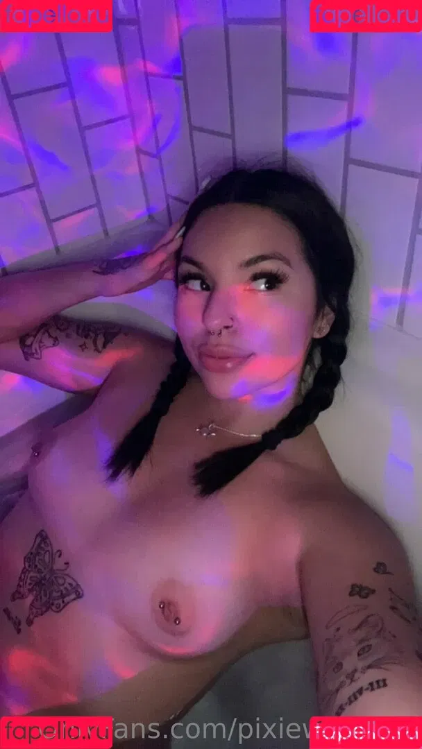pixiewinn222 Onlyfans Photo Gallery 