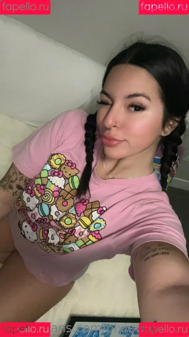 pixiewinn222 Onlyfans Photo Gallery 