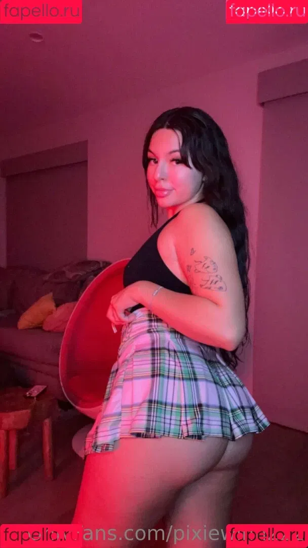 pixiewinn222 Onlyfans Photo Gallery 