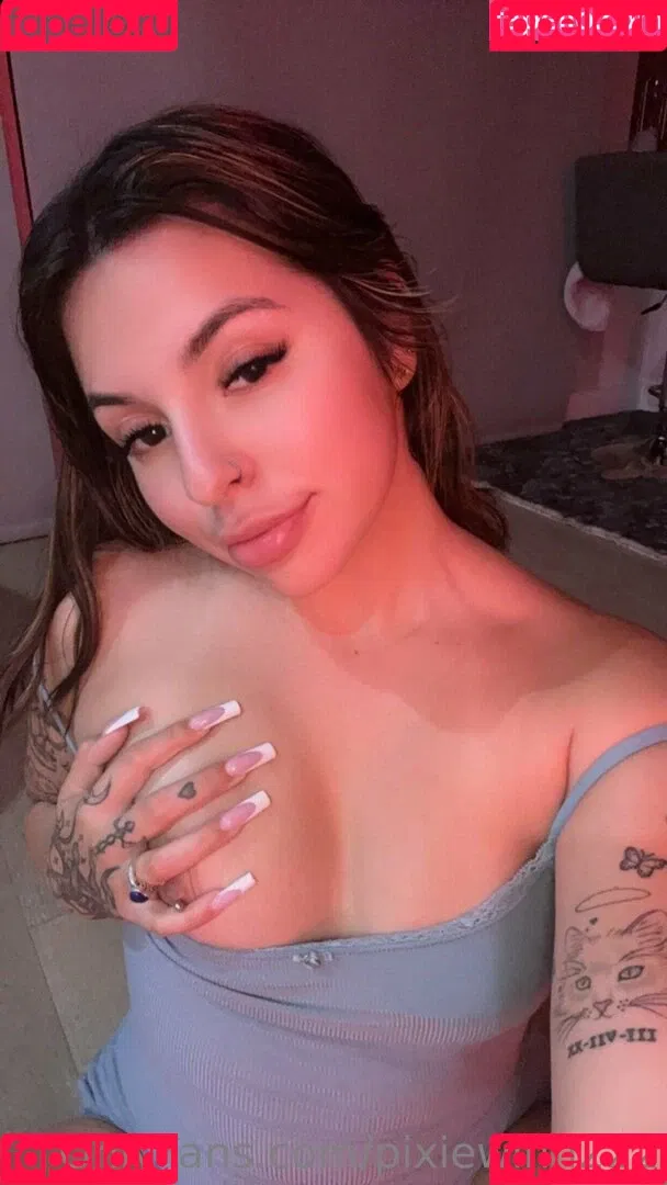 pixiewinn222 Onlyfans Photo Gallery 