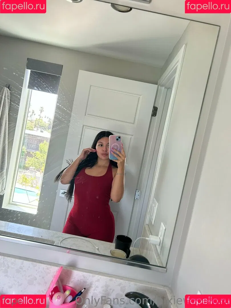 pixiewinn222 Onlyfans Photo Gallery 