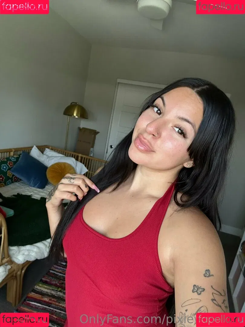pixiewinn222 Onlyfans Photo Gallery 