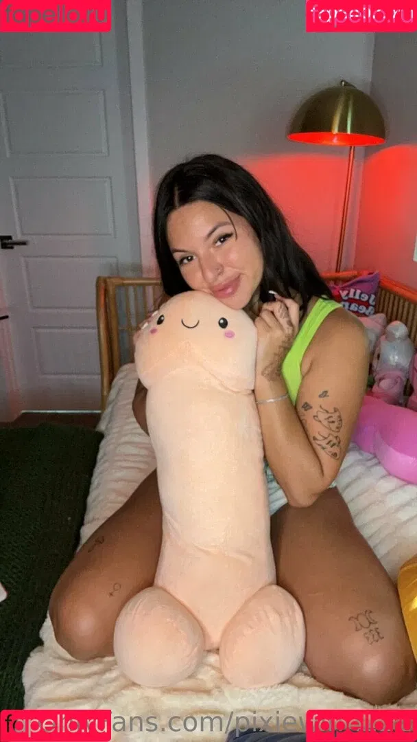 pixiewinn222 Onlyfans Photo Gallery 