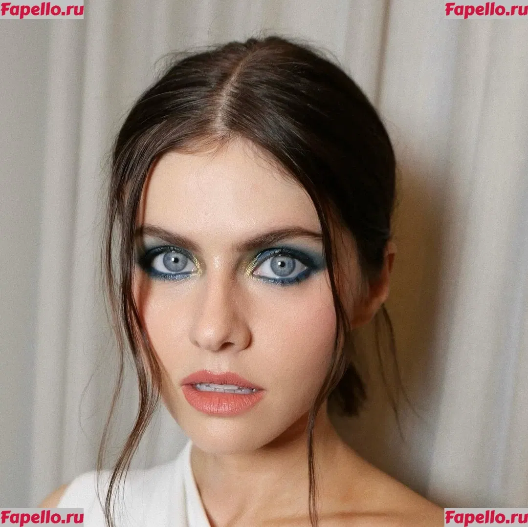 Alexandra Daddario Onlyfans Photo Gallery 