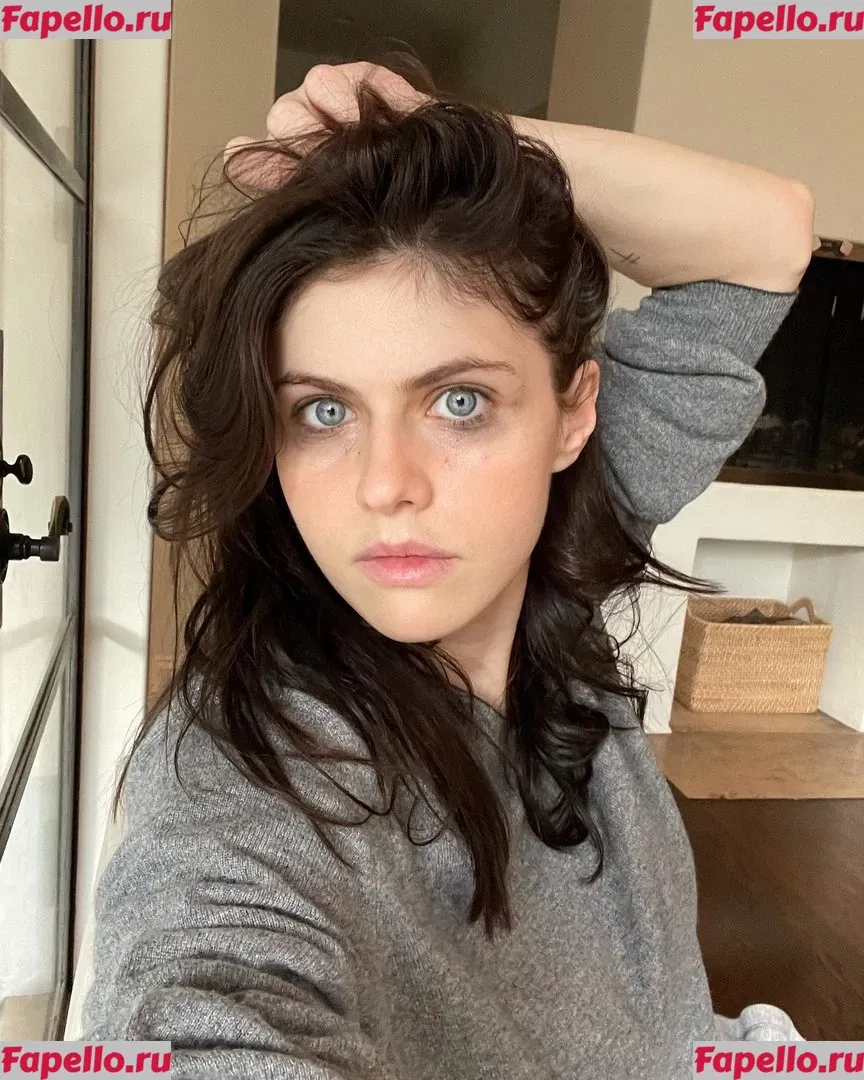 Alexandra Daddario Onlyfans Photo Gallery 
