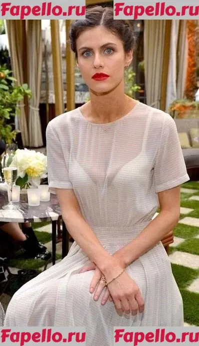 Alexandra Daddario Onlyfans Photo Gallery 
