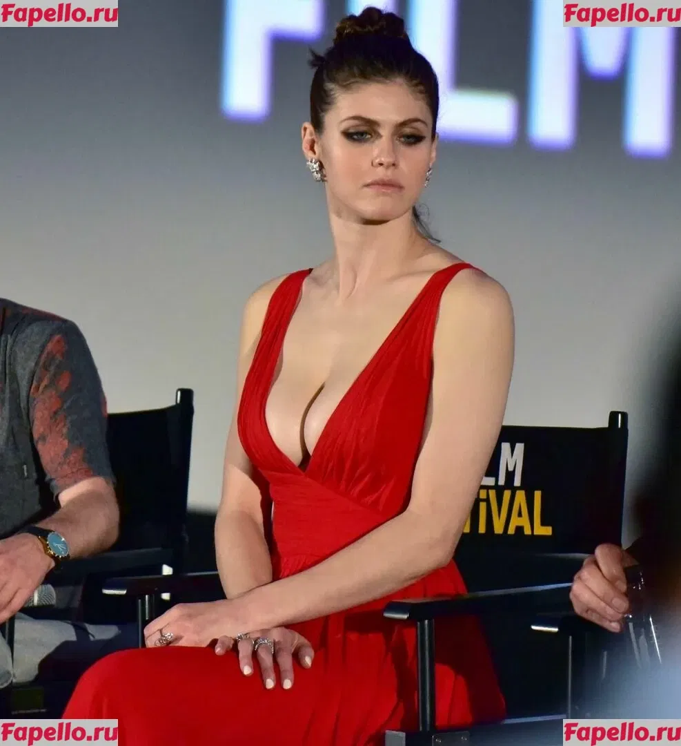 Alexandra Daddario Onlyfans Photo Gallery 