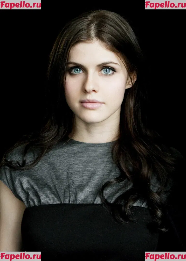 Alexandra Daddario Onlyfans Photo Gallery 