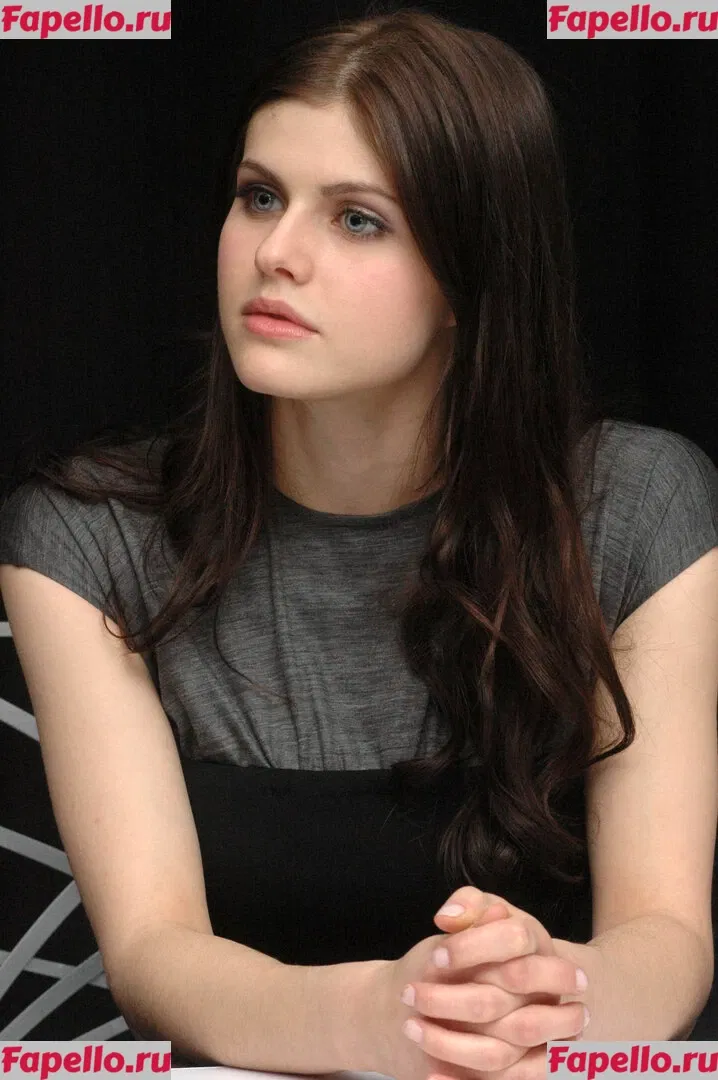 Alexandra Daddario Onlyfans Photo Gallery 