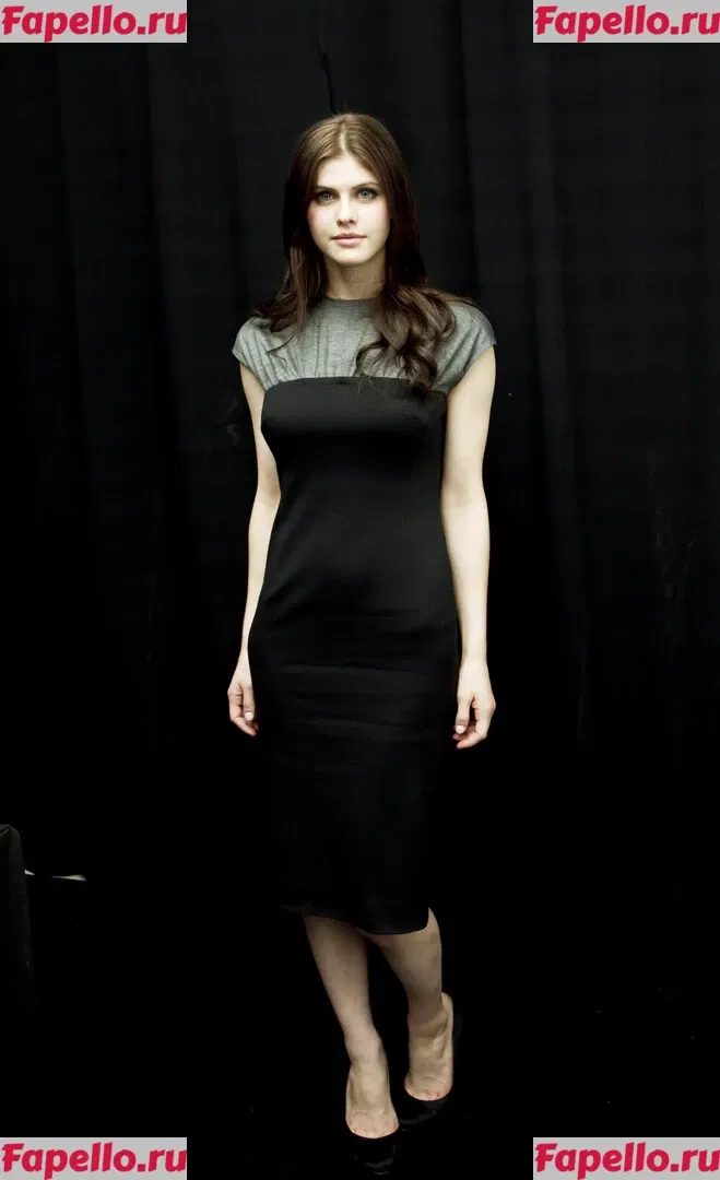 Alexandra Daddario Onlyfans Photo Gallery 