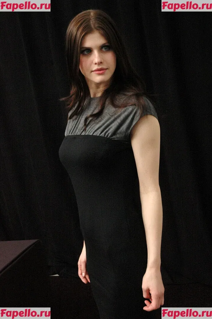 Alexandra Daddario Onlyfans Photo Gallery 