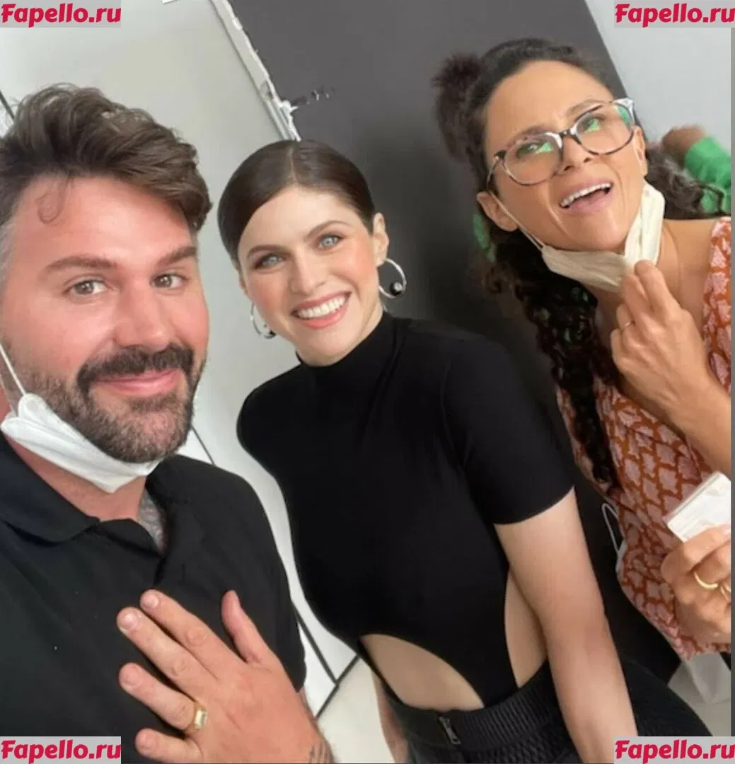 Alexandra Daddario Onlyfans Photo Gallery 