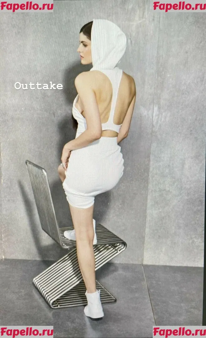 Alexandra Daddario Onlyfans Photo Gallery 