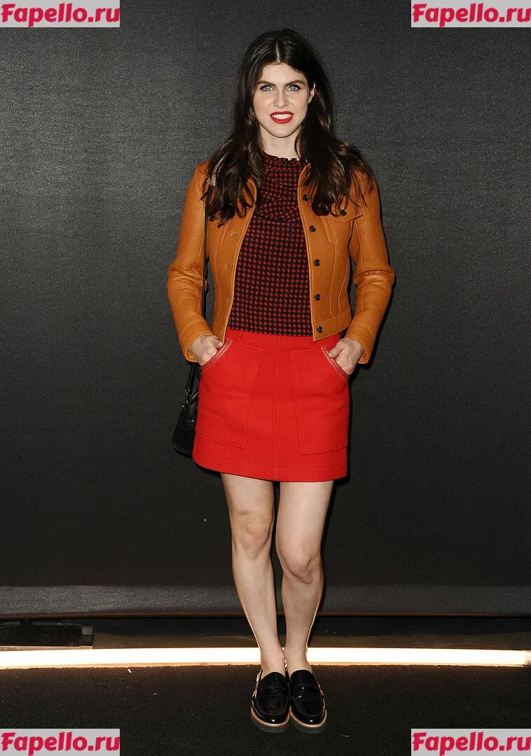 Alexandra Daddario Onlyfans Photo Gallery 