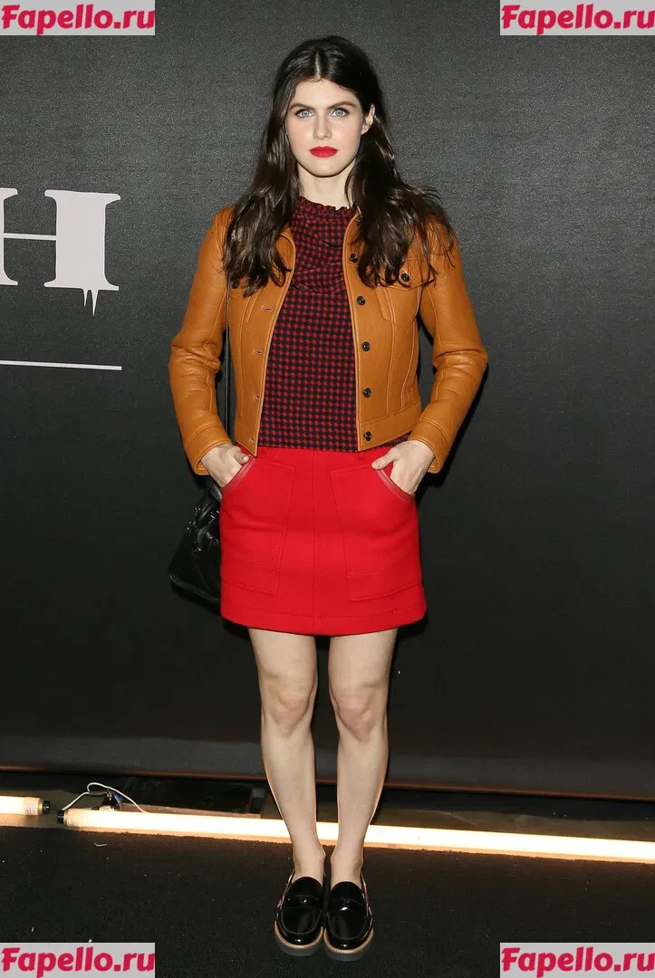 Alexandra Daddario Onlyfans Photo Gallery 