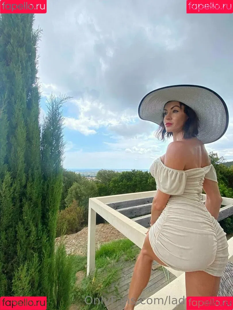 lady_natali Onlyfans Photo Gallery 