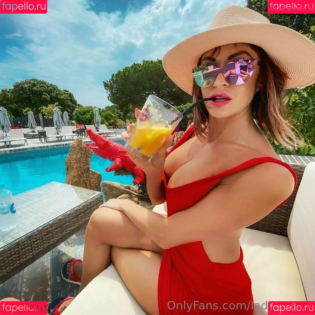 lady_natali Onlyfans Photo Gallery 