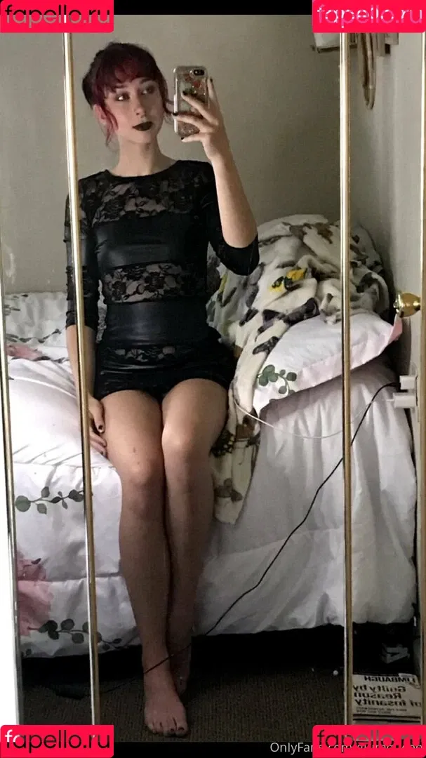 glumqueen Onlyfans Photo Gallery 