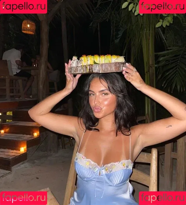 Claudia Tihan Onlyfans Photo Gallery 