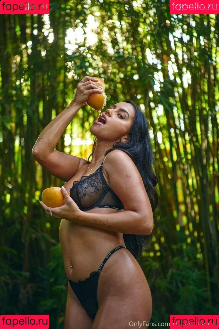 Claudia Tihan Onlyfans Photo Gallery 