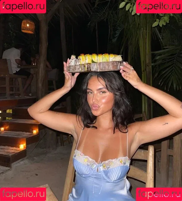 Claudia Tihan Onlyfans Photo Gallery 