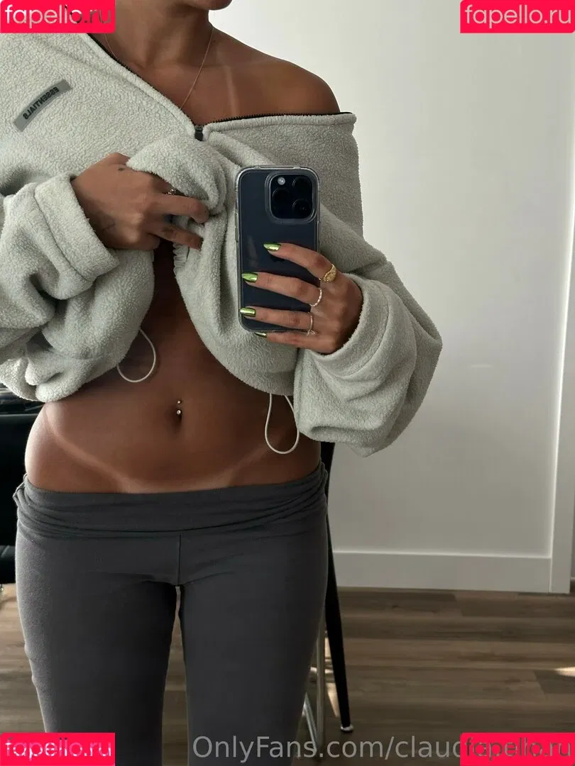 Claudia Tihan Onlyfans Photo Gallery 