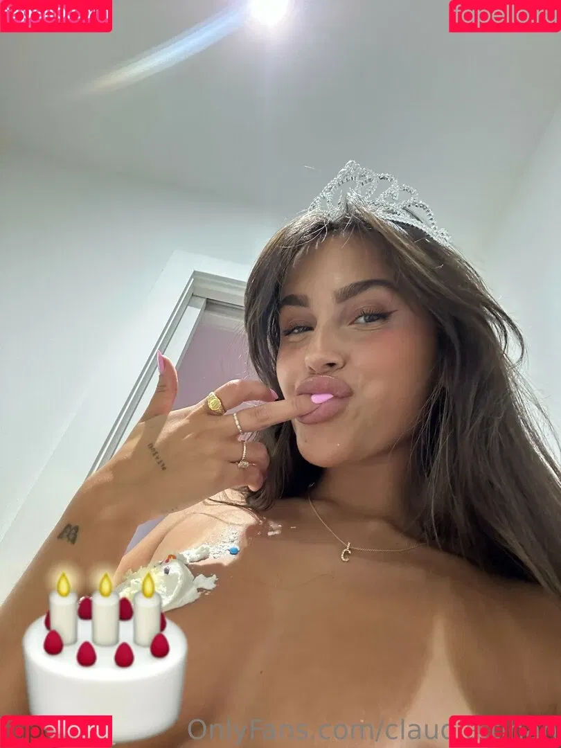 Claudia Tihan Onlyfans Photo Gallery 