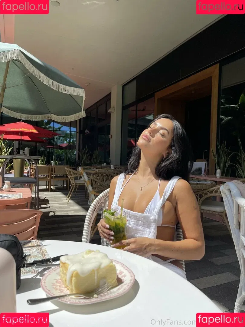 Claudia Tihan Onlyfans Photo Gallery 