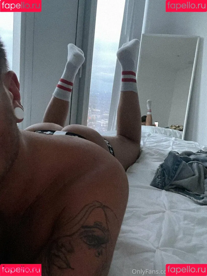 blondedan Onlyfans Photo Gallery 