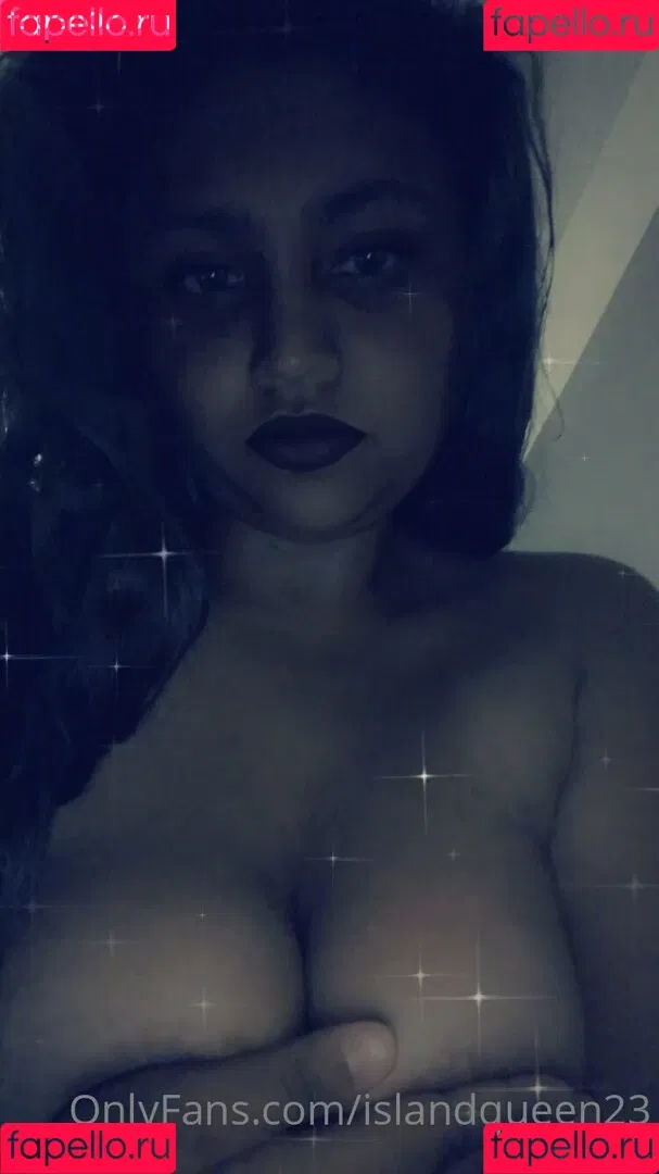 islandqueen23 Onlyfans Photo Gallery 