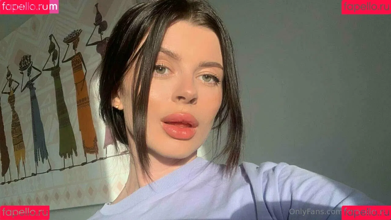 kira_kirraa Onlyfans Photo Gallery 