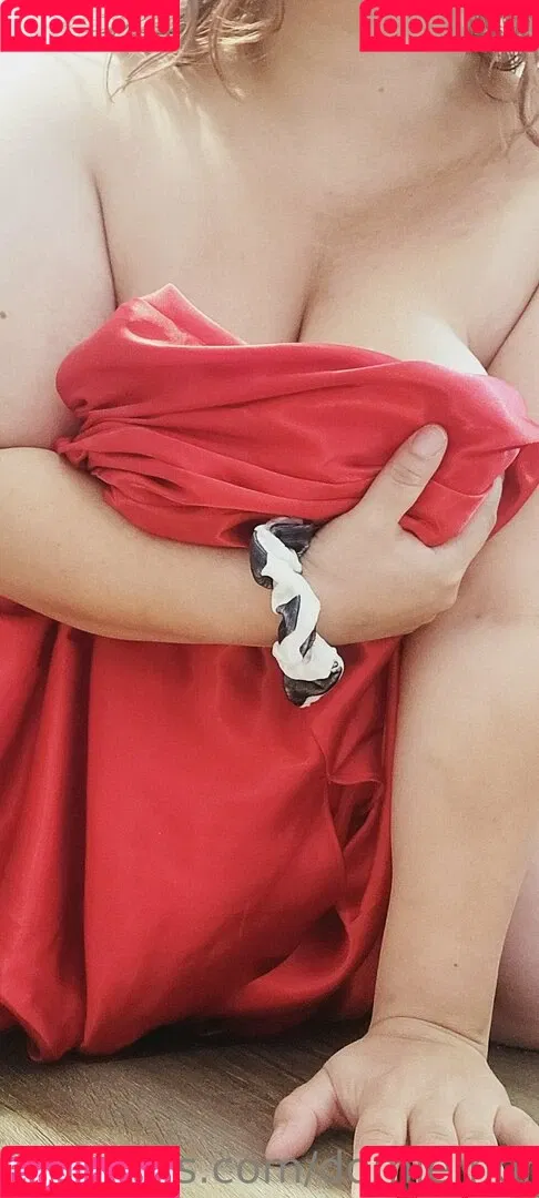 domiemomie Onlyfans Photo Gallery 
