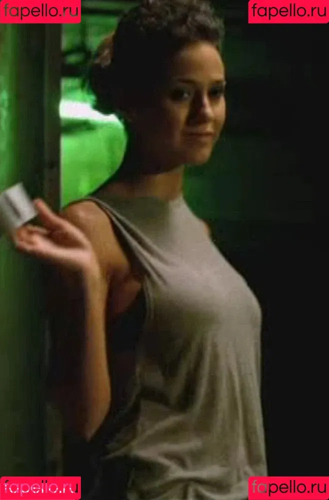 Emmanuelle Chriqui Onlyfans Photo Gallery 