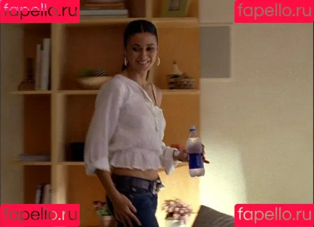 Emmanuelle Chriqui Onlyfans Photo Gallery 