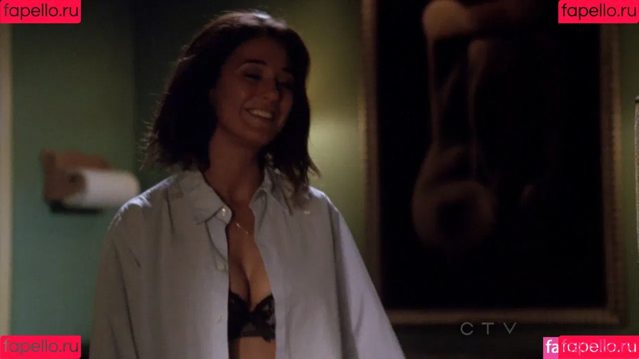 Emmanuelle Chriqui Onlyfans Photo Gallery 