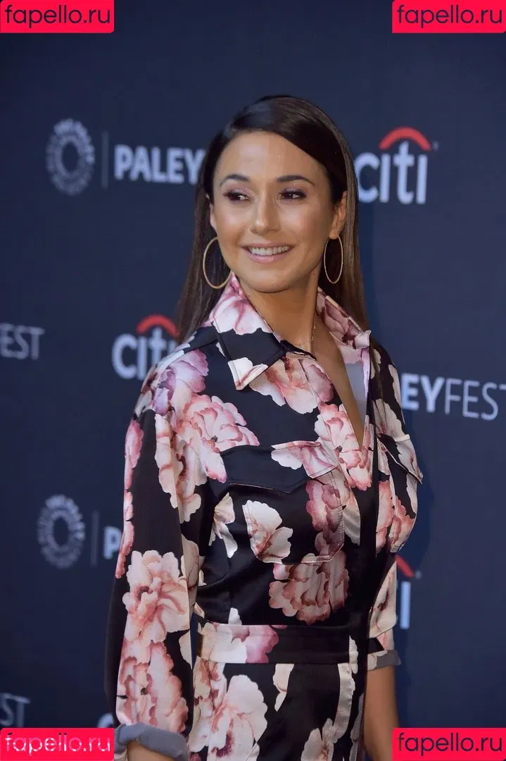 Emmanuelle Chriqui Onlyfans Photo Gallery 