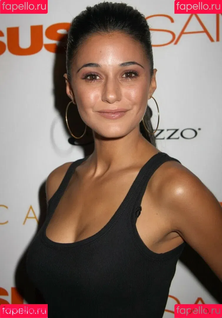 Emmanuelle Chriqui Onlyfans Photo Gallery 