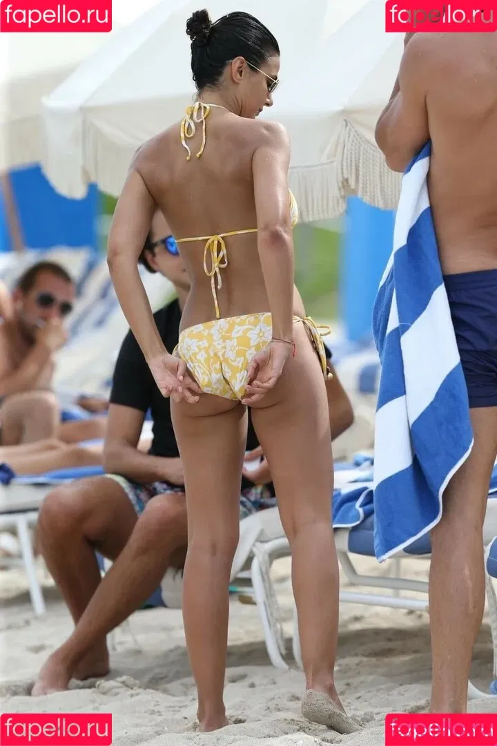 Emmanuelle Chriqui Onlyfans Photo Gallery 