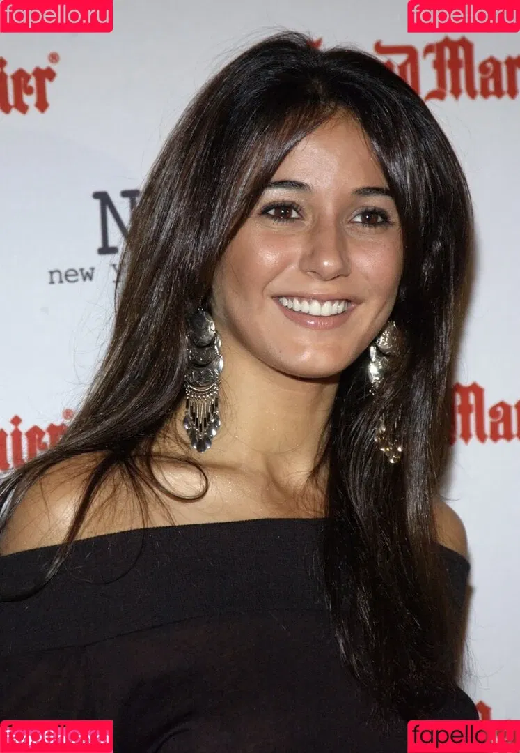 Emmanuelle Chriqui Onlyfans Photo Gallery 