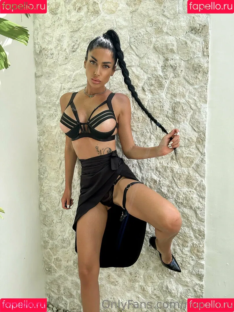mari.mis Onlyfans Photo Gallery 