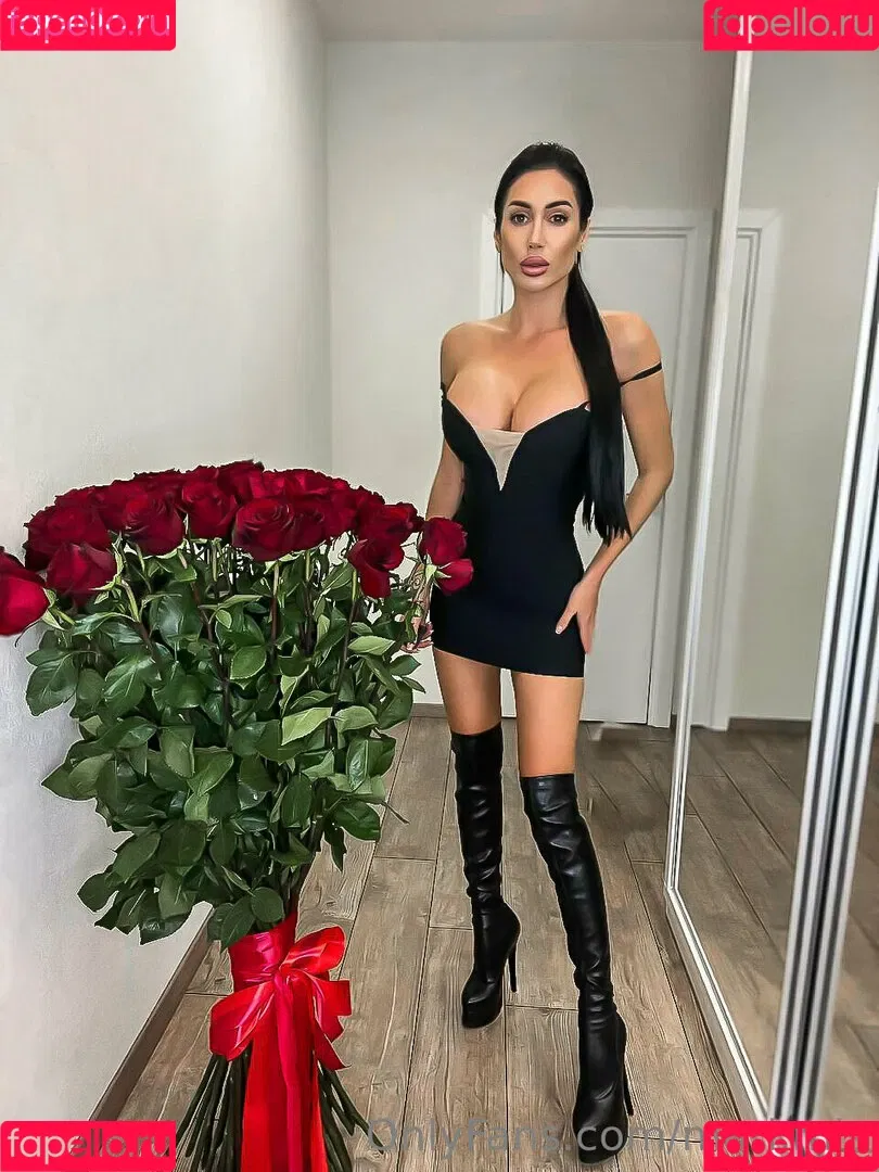 mari.mis Onlyfans Photo Gallery 